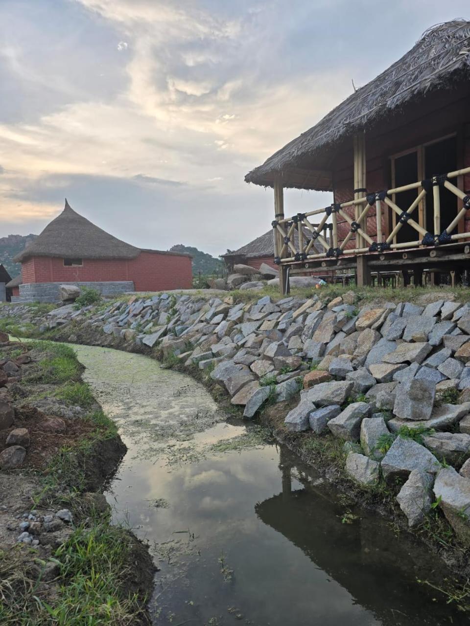 Golden Chariot Resort Hampi Ngoại thất bức ảnh